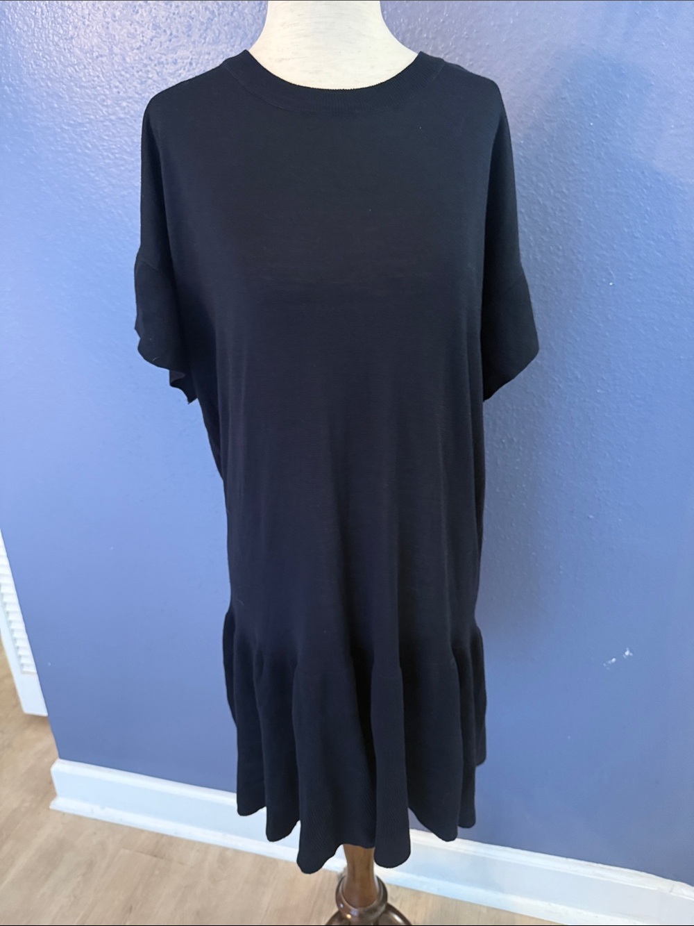 H&M Black Short Sleeve Drop Waist Tunic Dress